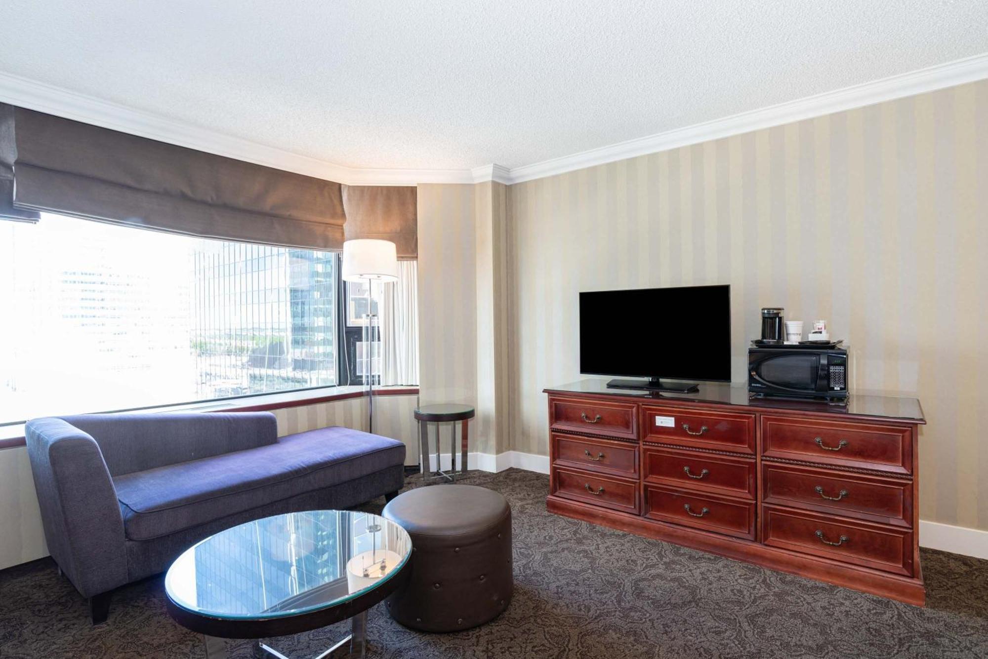 Sandman Signature Edmonton Downtown Hotel Exterior foto